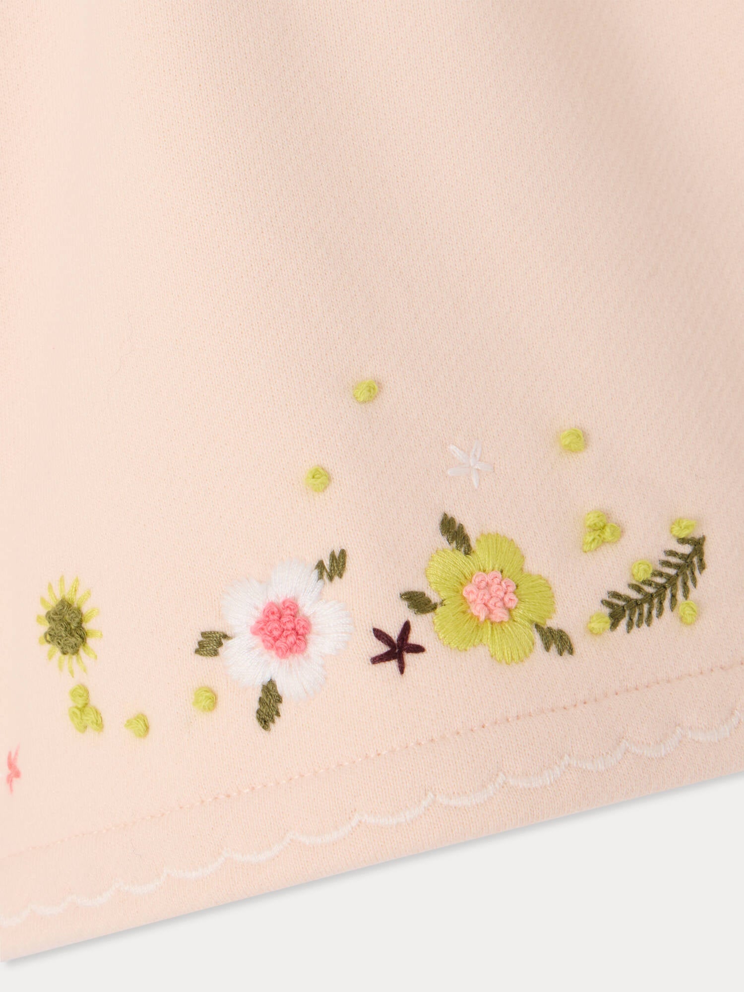 Shorts en molleton fleuri brodé main en coton biologique