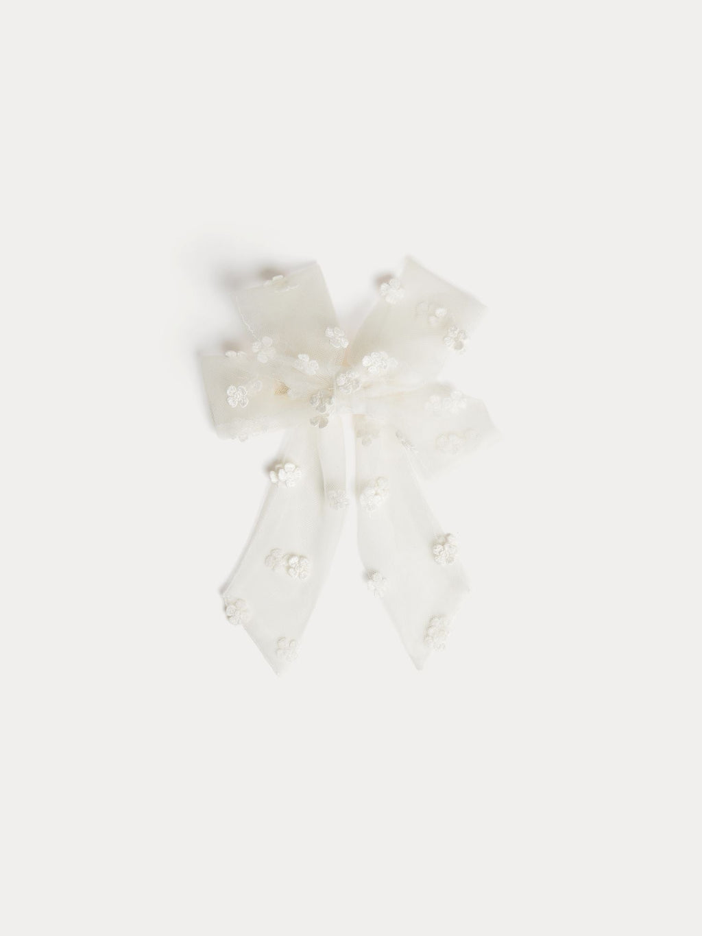 barrette in embroidered tulle