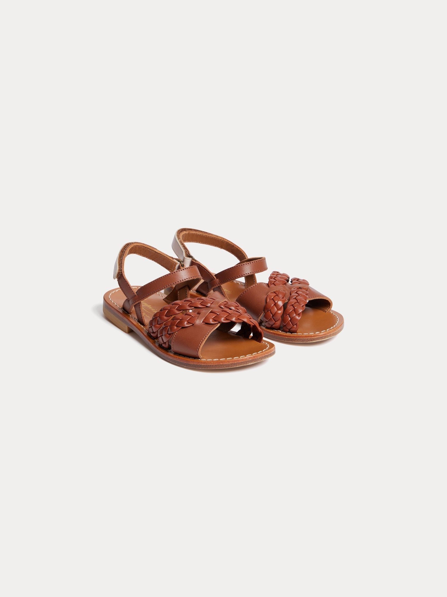 sandales tressées en cuir