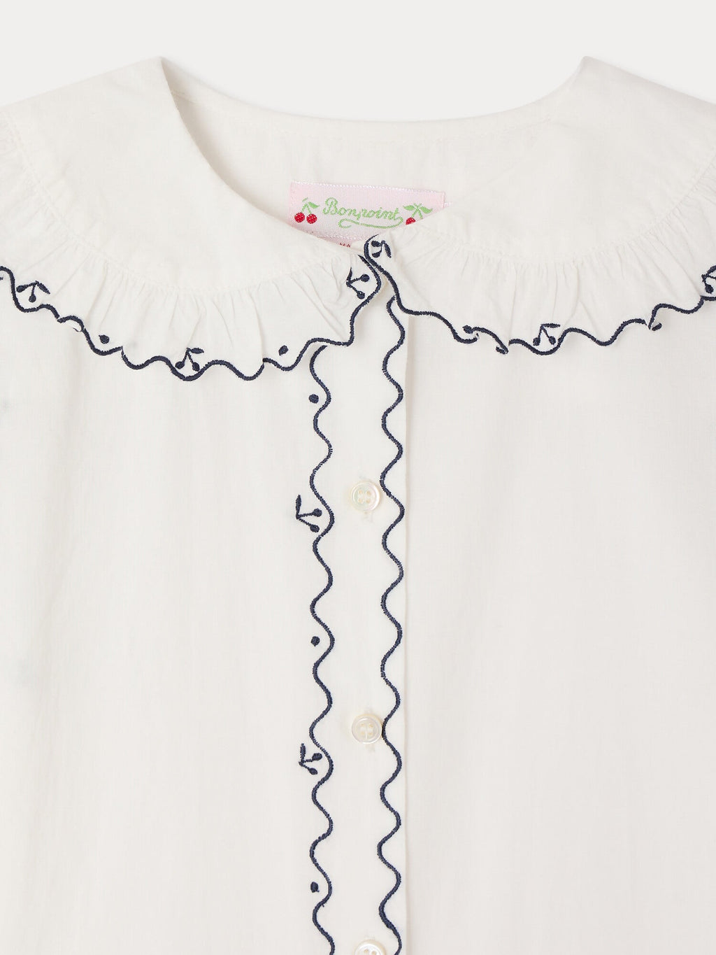 blouse à col Claudine brodée en coton biologique